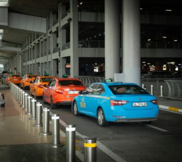 ليموزين مطار القاهرة 2026: وصول بلا قلق، ابتداءً من حجزك